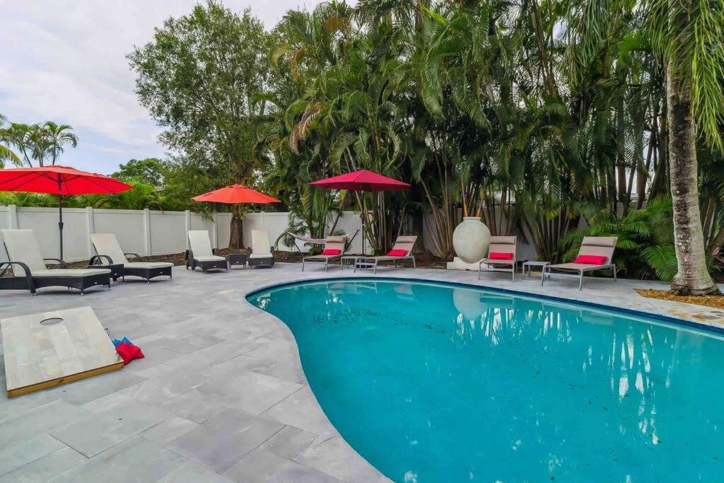Private Oasis With Pool Near Beaches, Dining & Las Olas Φορτ Λόντερντεϊλ Εξωτερικό φωτογραφία
