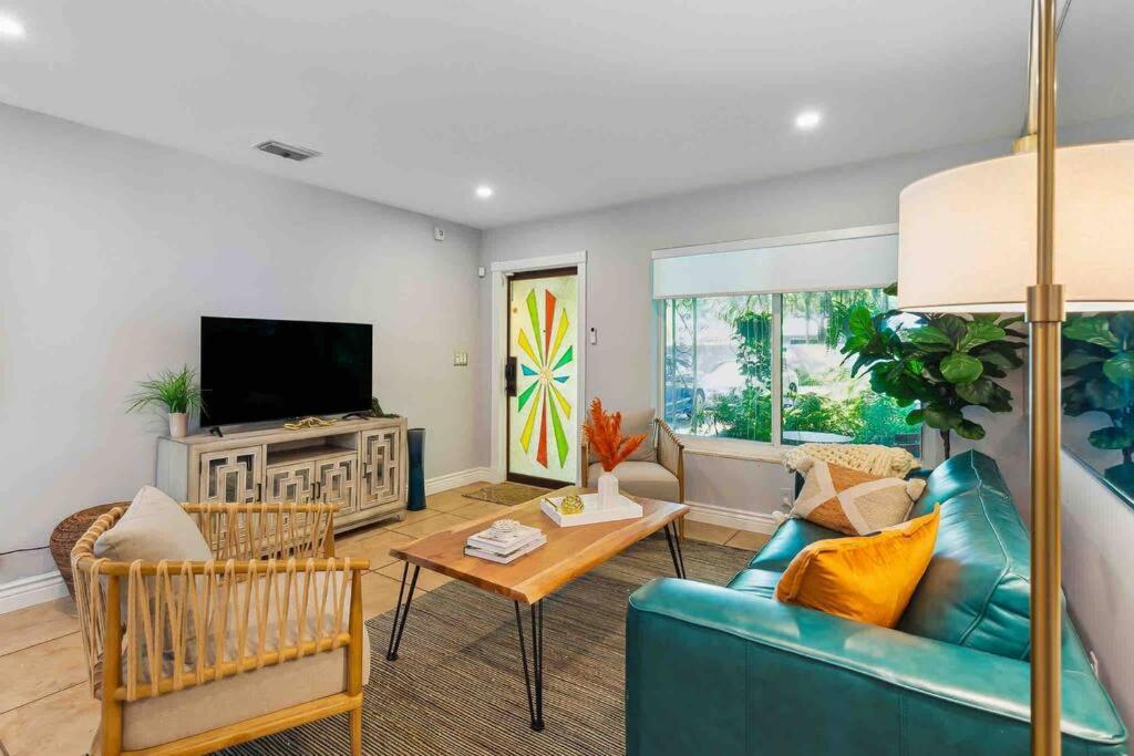 Private Oasis With Pool Near Beaches, Dining & Las Olas Φορτ Λόντερντεϊλ Εξωτερικό φωτογραφία