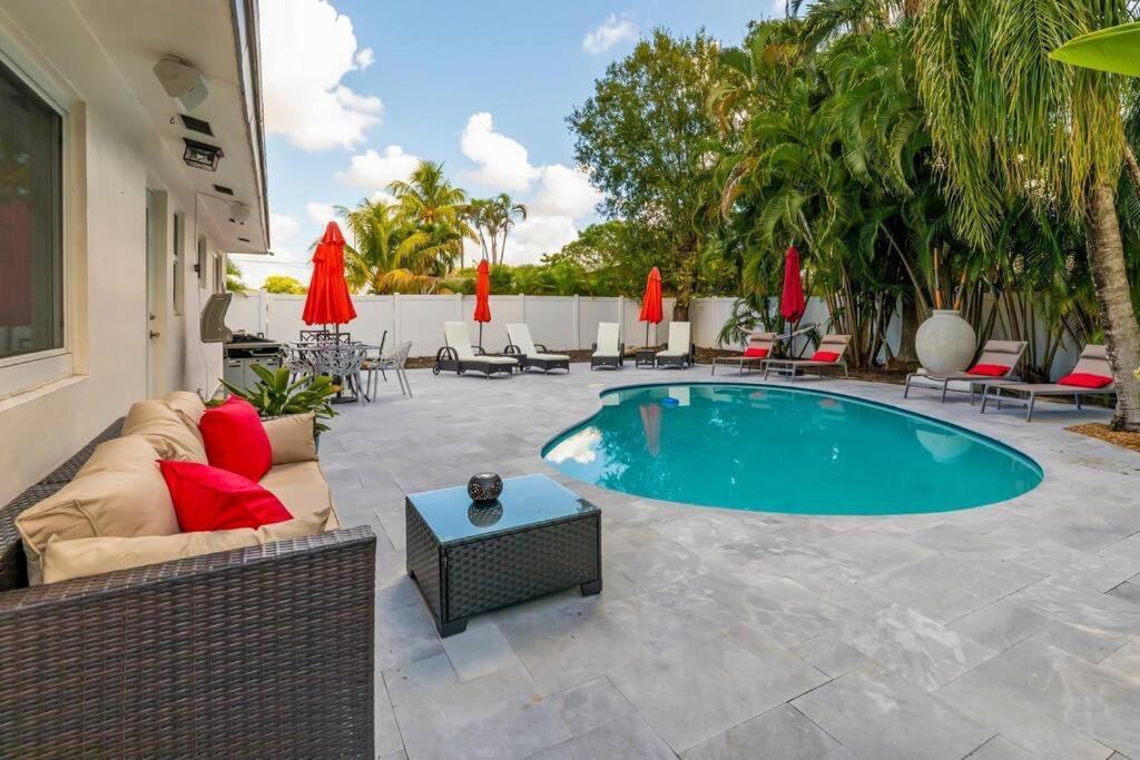 Private Oasis With Pool Near Beaches, Dining & Las Olas Φορτ Λόντερντεϊλ Εξωτερικό φωτογραφία