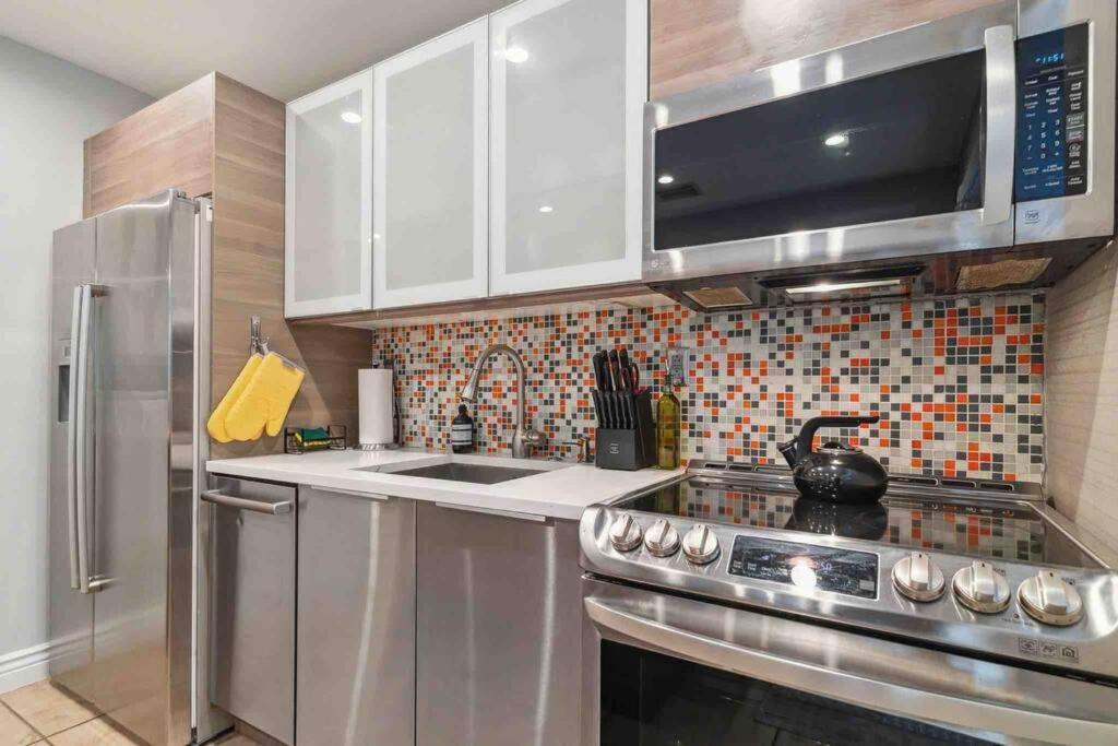 Private Oasis With Pool Near Beaches, Dining & Las Olas Φορτ Λόντερντεϊλ Εξωτερικό φωτογραφία